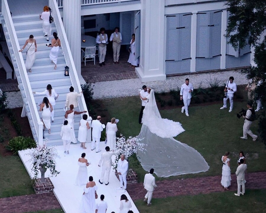 Jennifer Lopez and Ben Affleck's Wedding