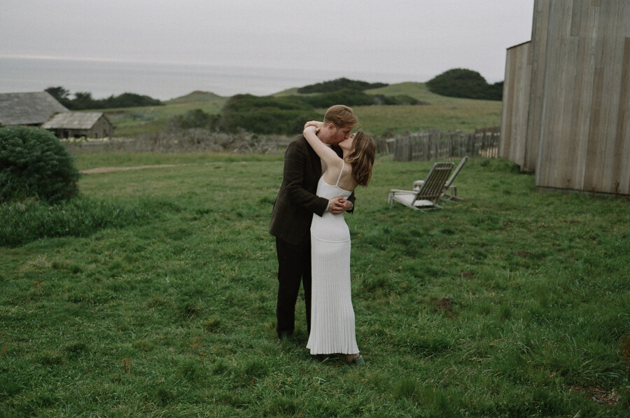 An Elegant Wildflower Wedding with Breathtaking Ocean Views
