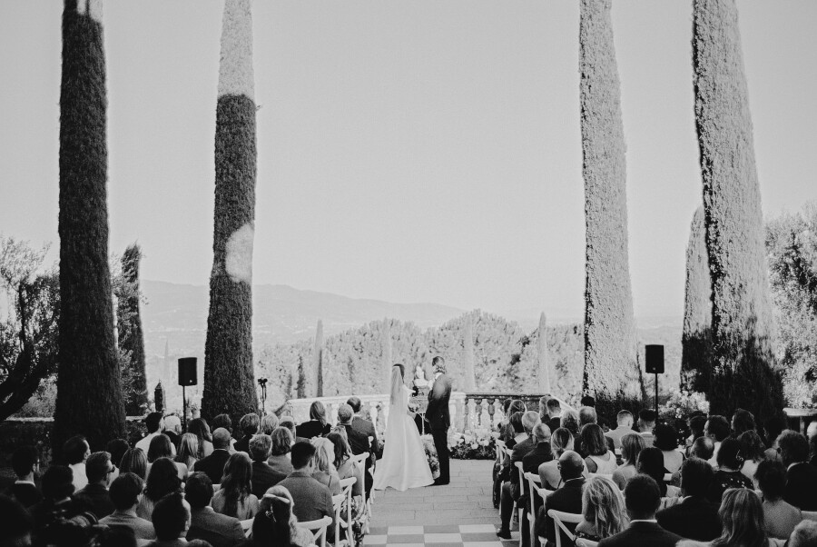 A Classic and Elegant Celebration in Italy