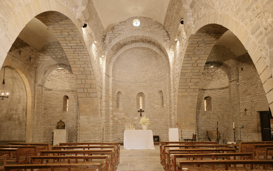 An Elegant Barcelona Wedding with Minimalist Charm