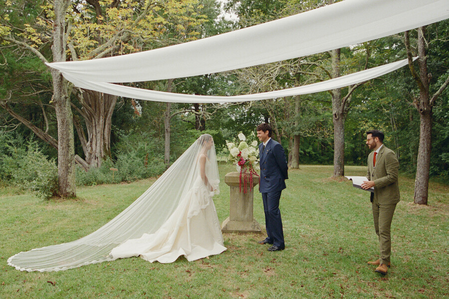 Influencer Ella McFadin’s French Château Wedding Was an Editorial Take on Countryside Elegance