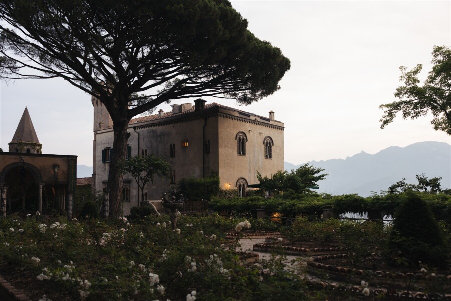 An Enchanting Amalfi Coast Villa Wedding Among the Clouds