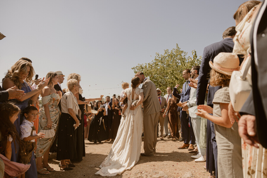 A Playful & Artistic Rural Wedding in the Countryside of Madrid