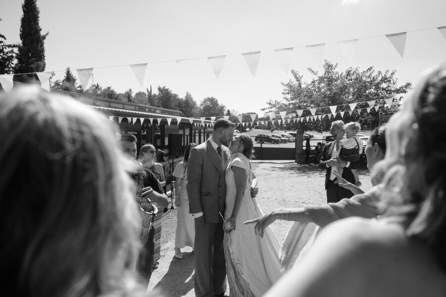 A Playful & Artistic Rural Wedding in the Countryside of Madrid