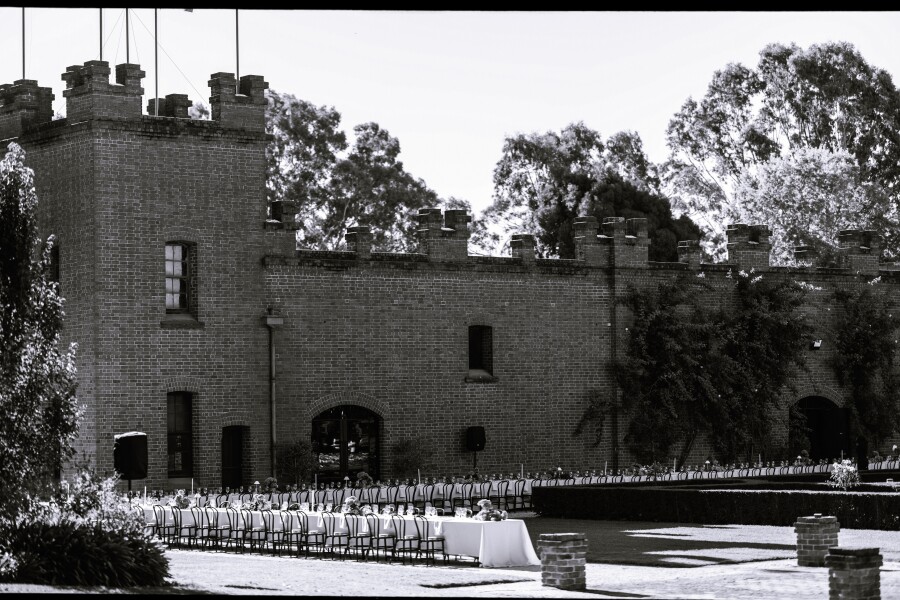 An Intimate & Enchanting Wedding Amongst the Rutherglen Vineyards