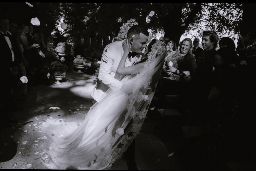 An Intimate & Enchanting Wedding Amongst the Rutherglen Vineyards