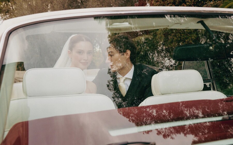 A Designer's Garden Wedding in the Heart of Valencia