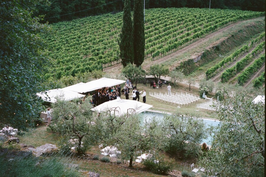 A Danielle Frankel Bride’s Tuscan Wedding in a Medieval Castle
