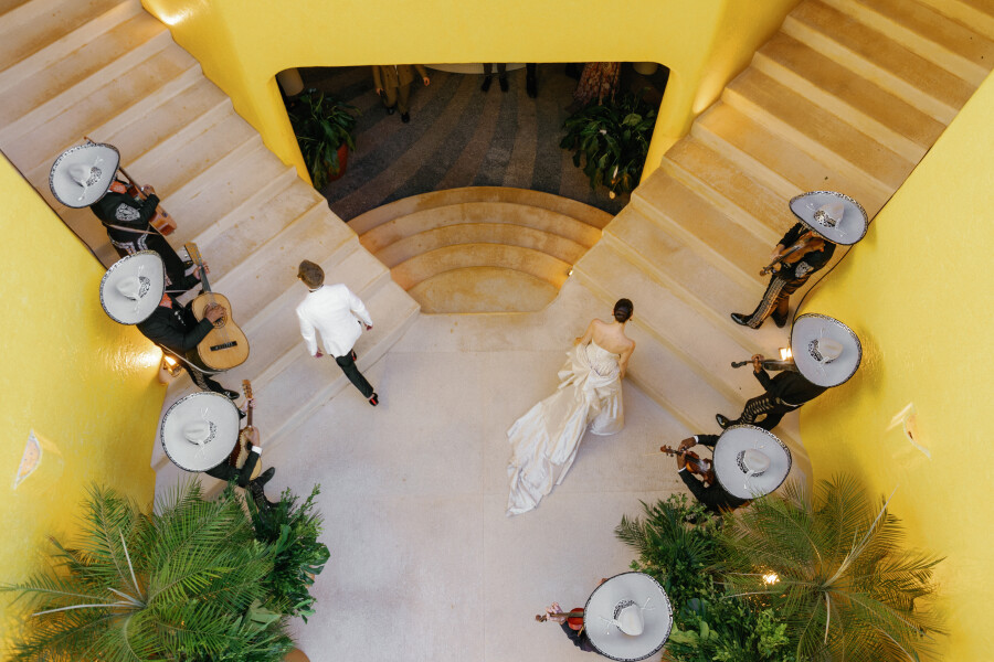 This Annie’s Ibiza Bride Said "I Do" in Careyes, Where Bold Architecture Meets Cinematic Ocean Vistas