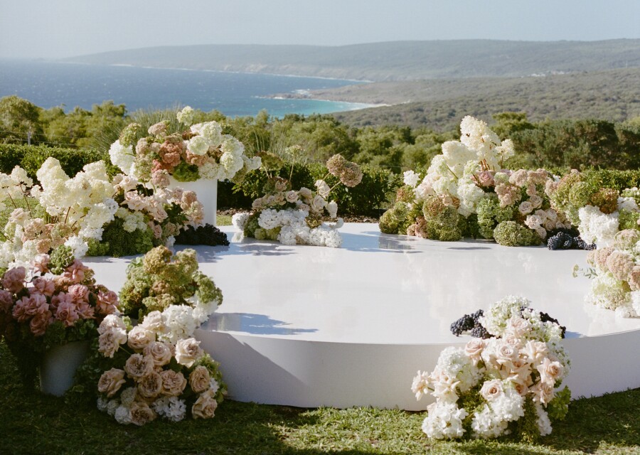 A Joyful & Elegant Seascape Wedding in Western Australia