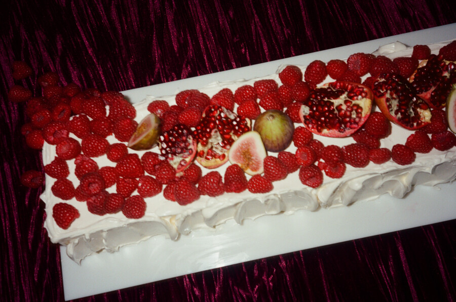 A Glamorous Jewel-Toned Wedding in the Australian Countryside