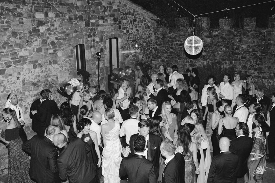 A Danielle Frankel Bride’s Tuscan Wedding in a Medieval Castle