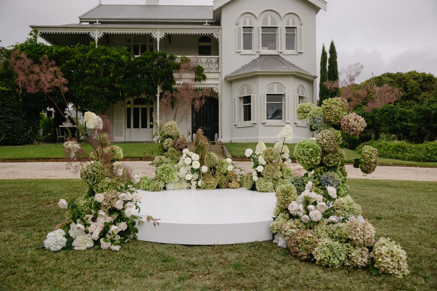 An Elegant Garden Wedding with a Korean Twist at a Historic Australian Estate
