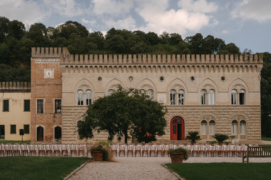 A Golden Wedding at a Storybook Castle Just Outside Venice, Italy