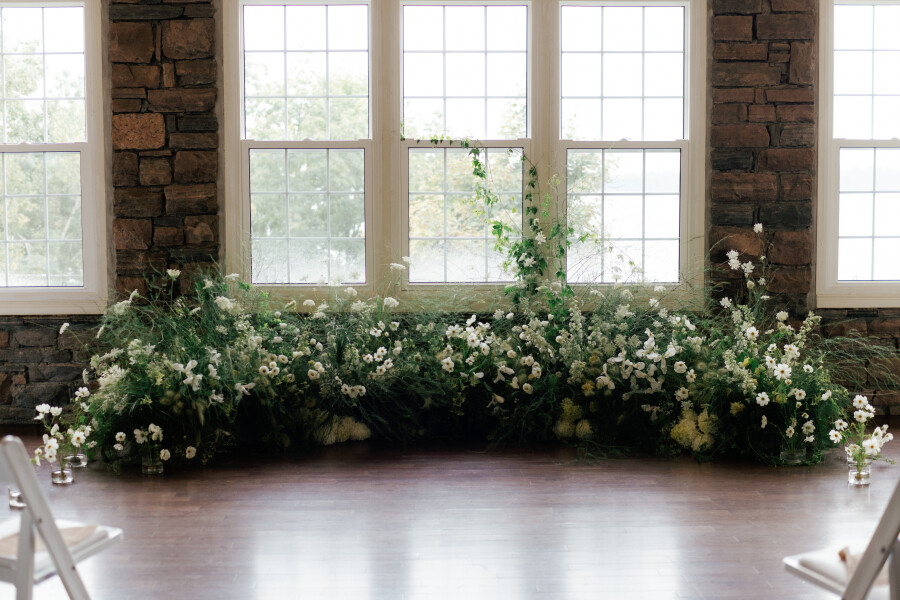 An Enchanting Lakeside Wedding in Canada