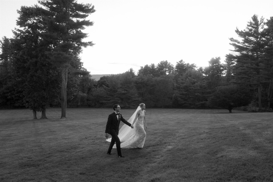 A Colorful & Relaxed Vintage Celebration in The Berkshires