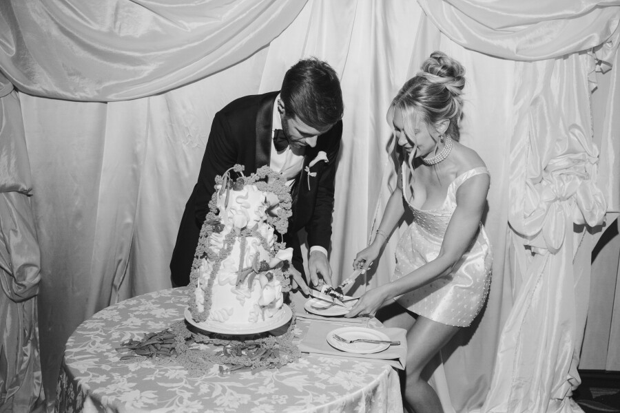 An Chic Buttercream Garden Wedding in Colorado