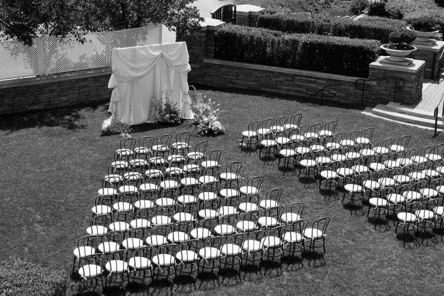 An Chic Buttercream Garden Wedding in Colorado