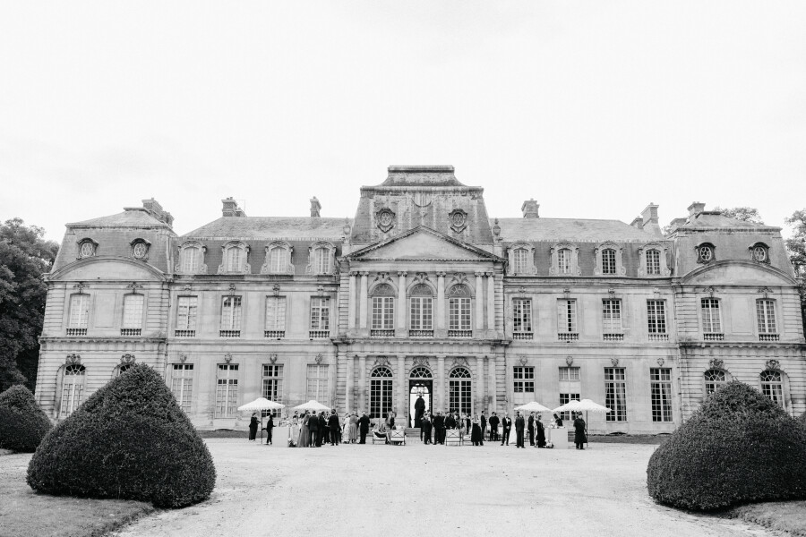 An Intimate Parisian Wedding Amidst an Elegant Château Garden