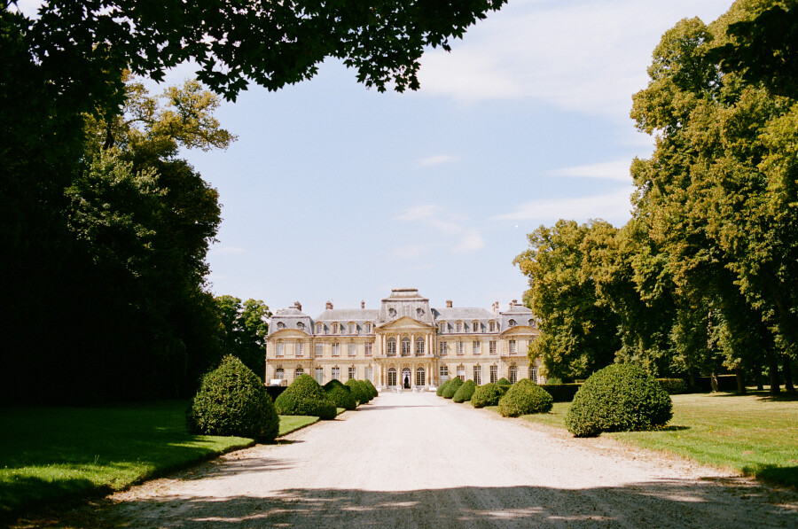 An Intimate Parisian Wedding Amidst an Elegant Château Garden