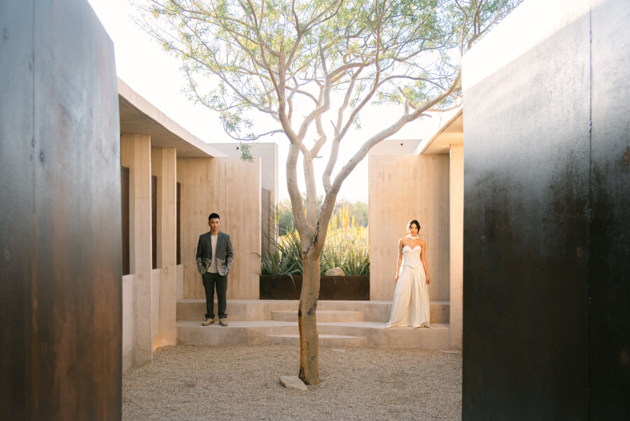 A Celestial-Inspired Welcome Party under a Lunar Eclipse in Cabo