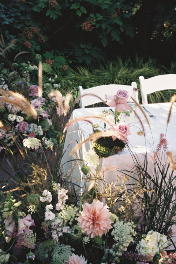 Unleashing Boldness: A Colorful Wedding Inspiration for Brides-to-Be