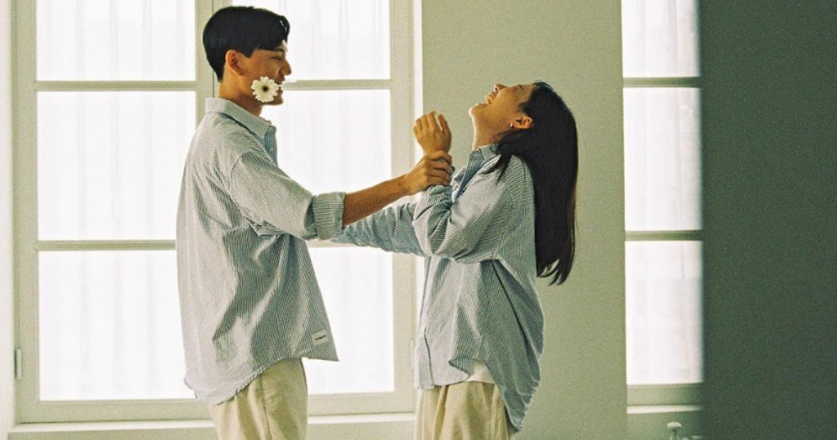Should You Move in Together Before Getting Engaged?