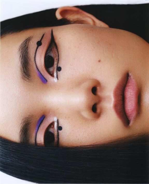 Beautiful Summer Makeup Trend for a Wedding Look | Sunset Blush, Berry Lips and Colorful Eyeliner