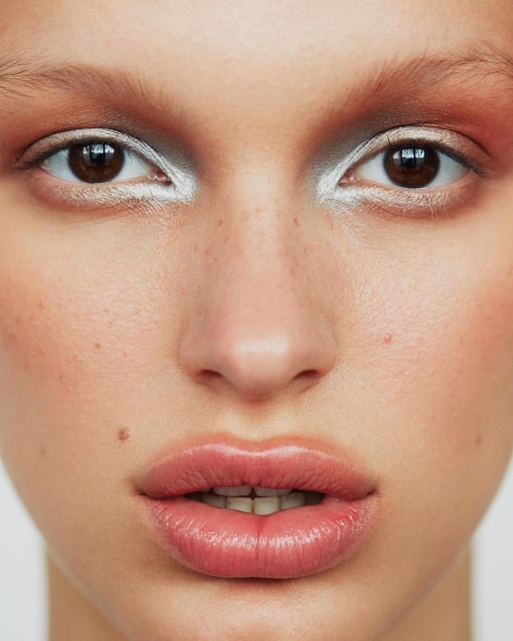 7 Mascara Tips for Perfect Lashes