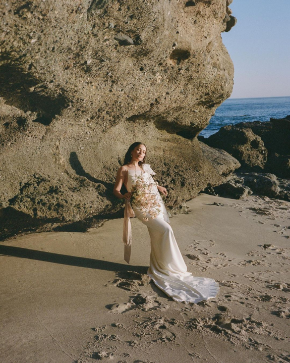 How to Feel Confident at the Wedding Photoshoot | Tips for Camera Shy Couples