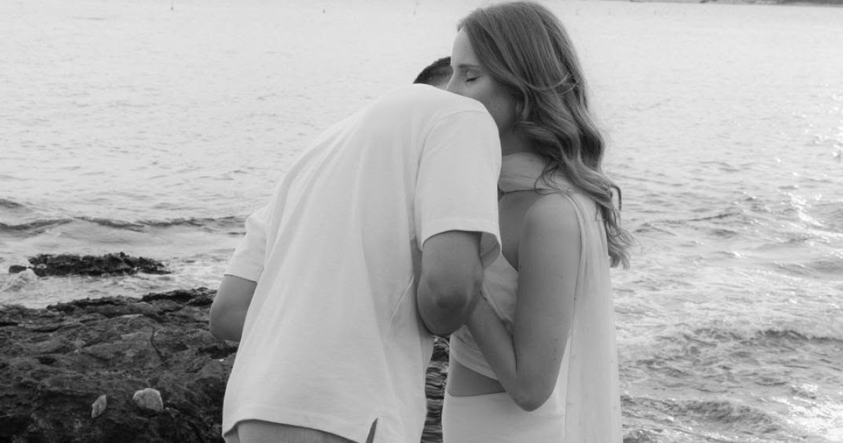 How to Tell If Your Fiancé Has Cold Feet (and What You Can Do About It)