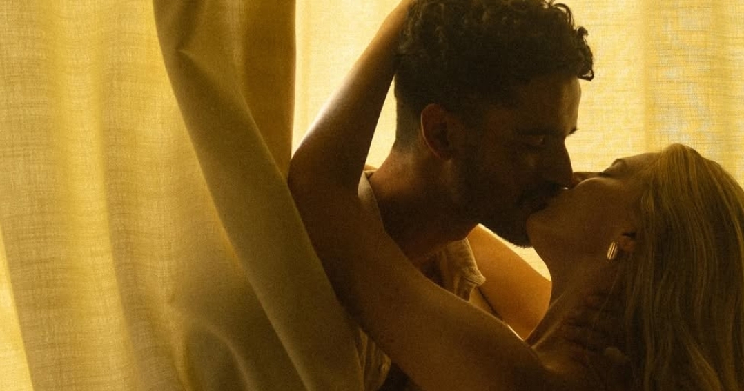 100 Questions to Spark Intimacy and Connection in Your Relationship