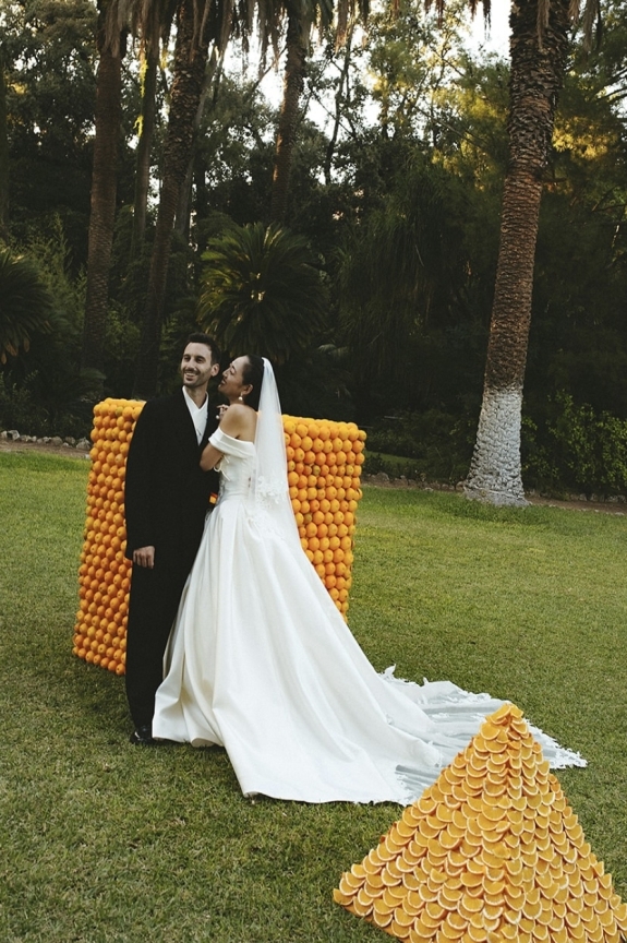 A Cinematic Sicilian Villa Wedding Framed by Modern Florals and Fruit Art