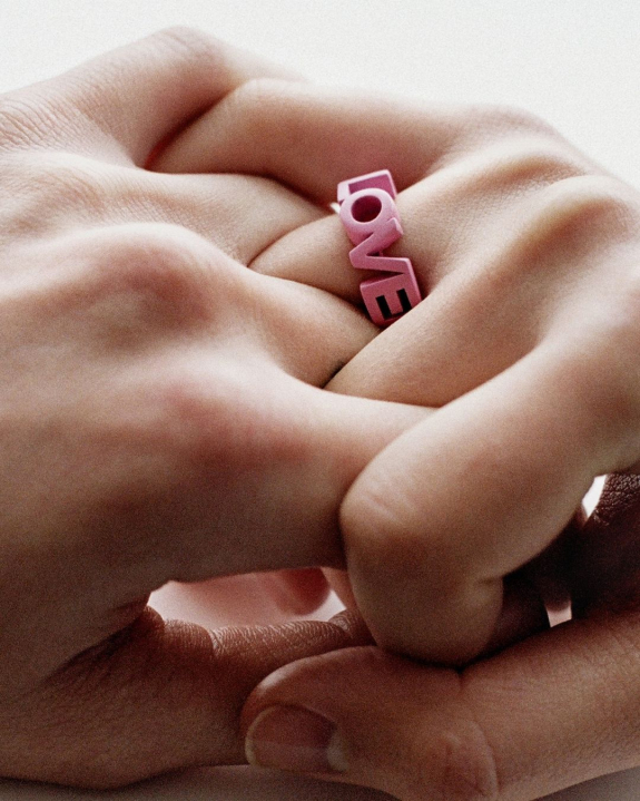 30 Valentine's Day Gift Ideas For Him | Best Romantic Valentines Present For Men