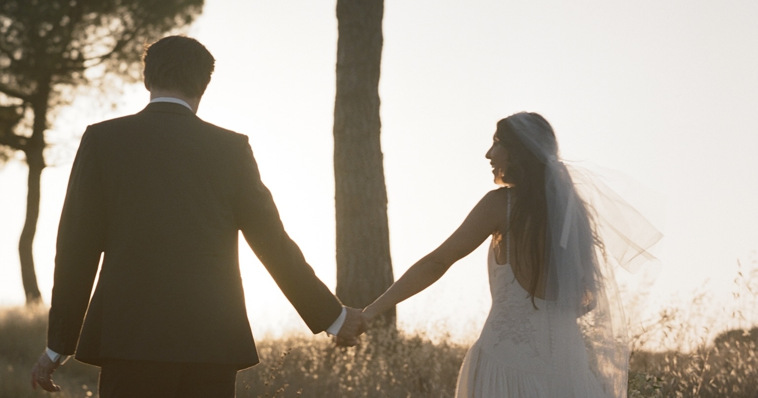 A Joyful Celebration in the Golden Rolling Hills of Tuscany