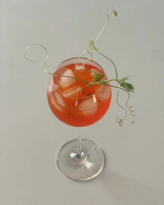 6 Must-Try Signature Wedding Cocktails Your Guests Will Love