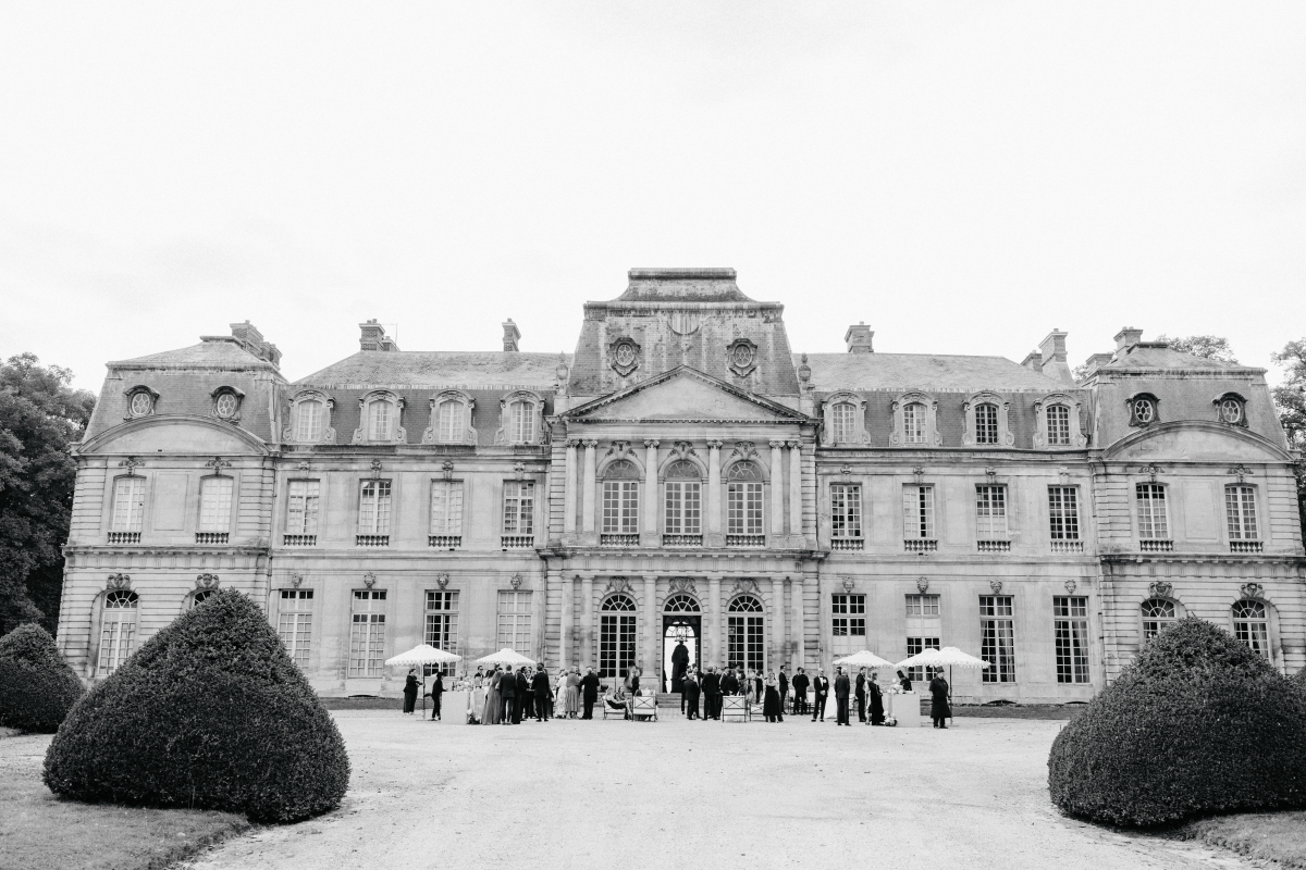 An Intimate Parisian Wedding Amidst an Elegant Château Garden
