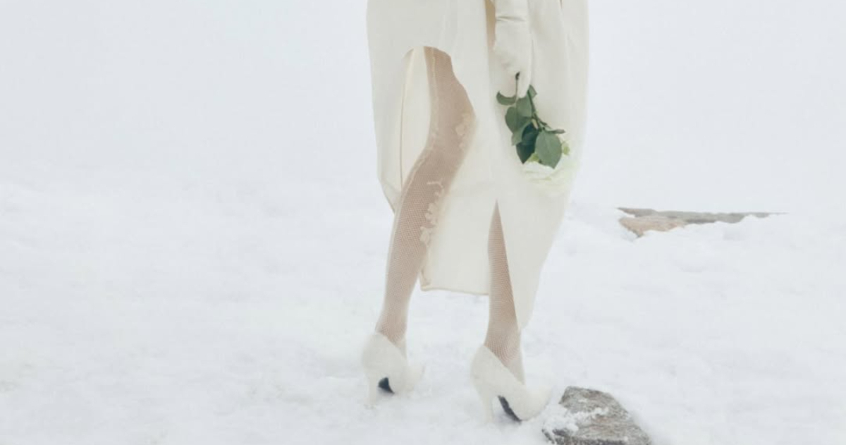 9 Chic Ways to Style Your Bridal Dress for a Winter Wedding