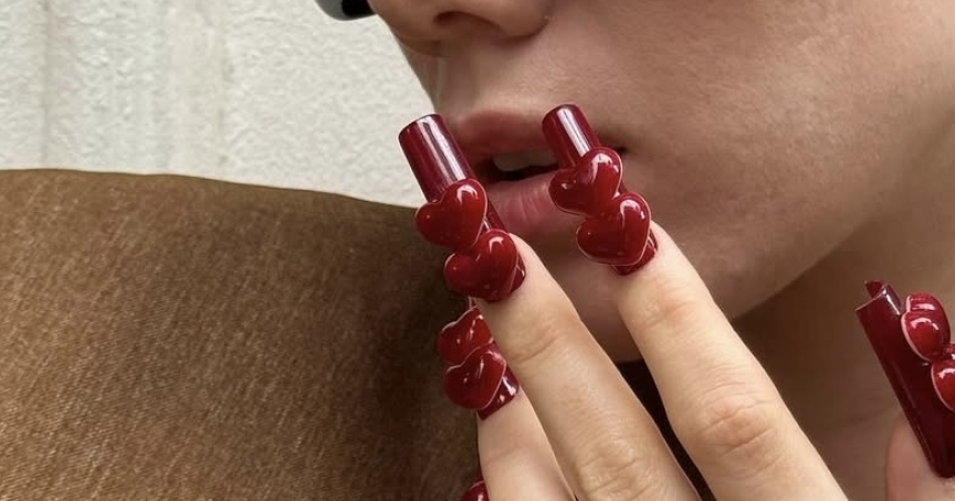 30 Chic Valentine's Day Nail Ideas