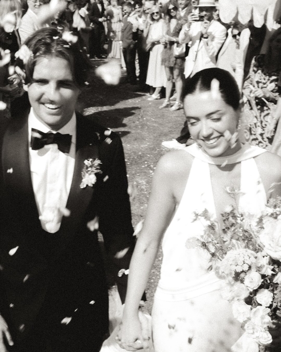 The Best and Most Auspicious Wedding Dates in 2027