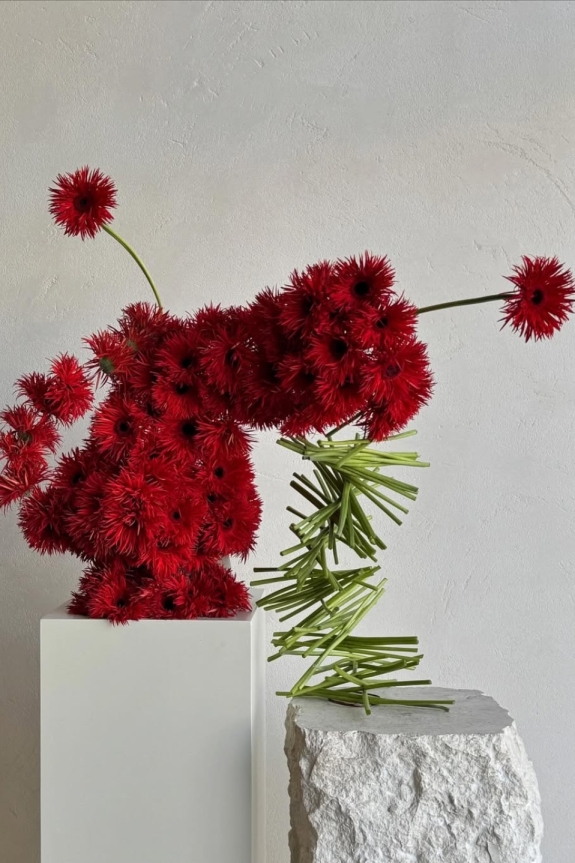 10 Flower Varieties Trending for 2026 Weddings