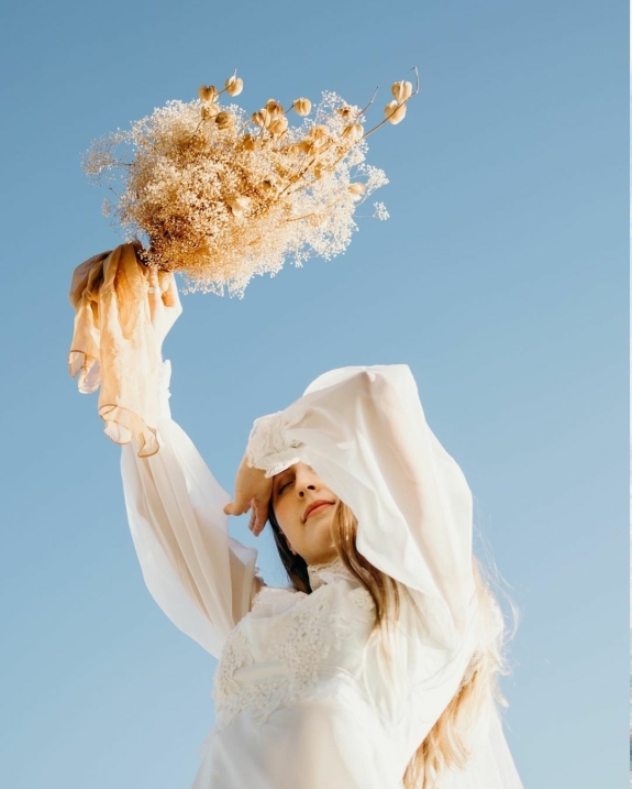 15 Best Wedding Photographers in Hawaii | Professional Photography | Luxury Photographer and Videographer | Photo Studio