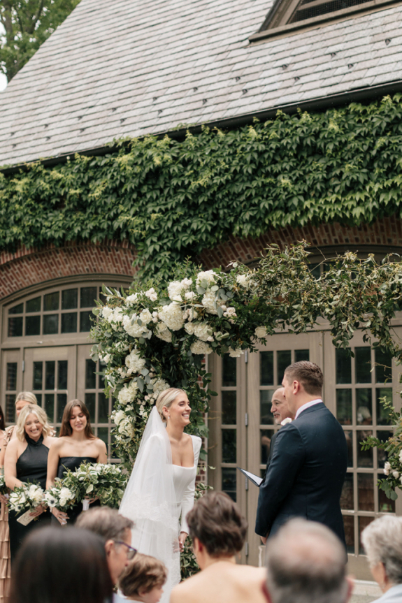 Morning Wedding in the Romantic Rain, Photo