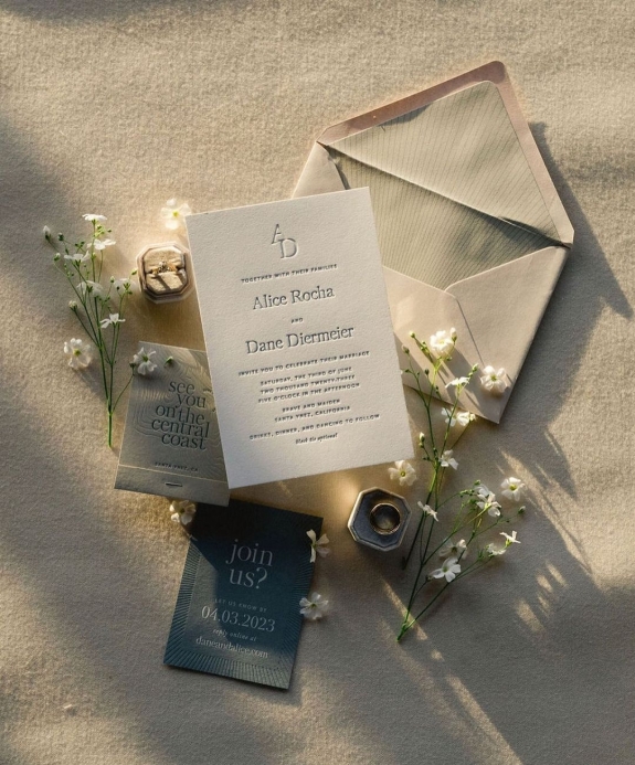 6 Apps & Platforms for DIY Wedding Stationery