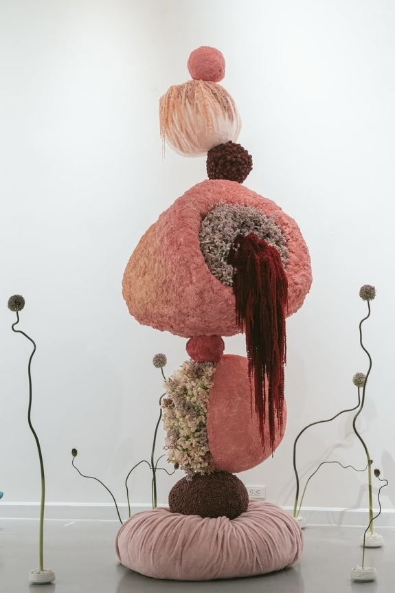 9 Stylish Bouquet Trends We're Loving for Brides Right Now