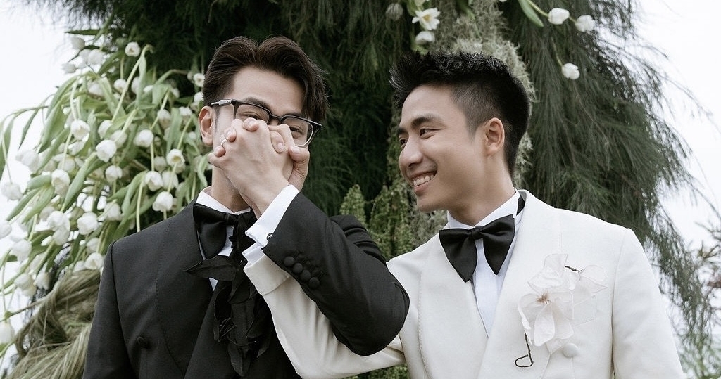 Celebrating Pride: Our Favorite LGBTQIA+ Weddings
