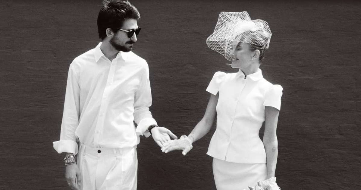 35 Chic Bridal Outfit Ideas for a Courthouse or City Hall Wedding