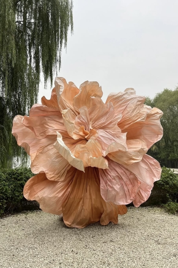 Minimalist vs Maximalist Wedding Design: Which Style Is Right for You?