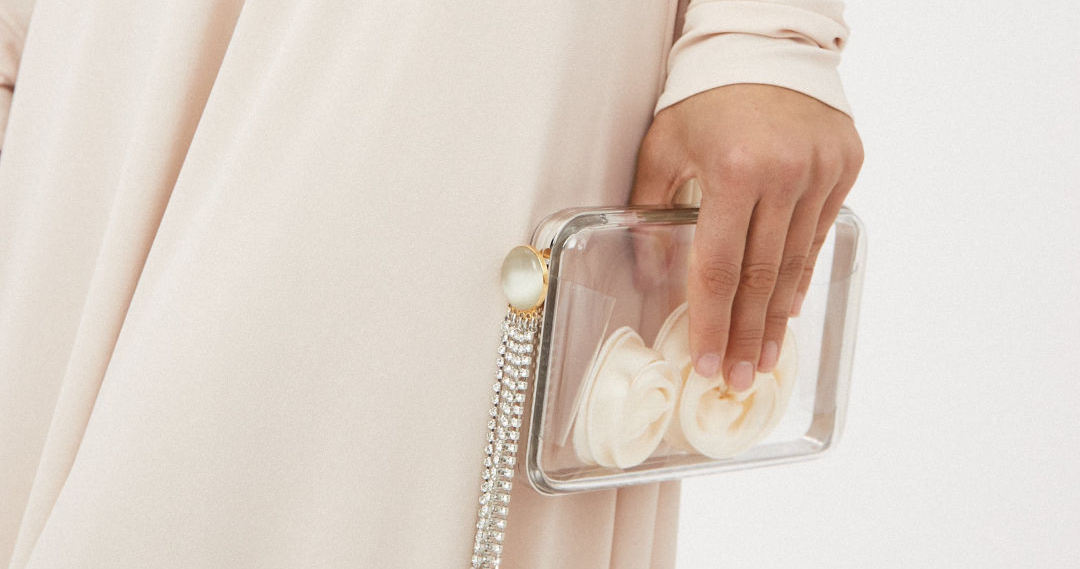 12 Elegant Clutches Perfect for Your Big