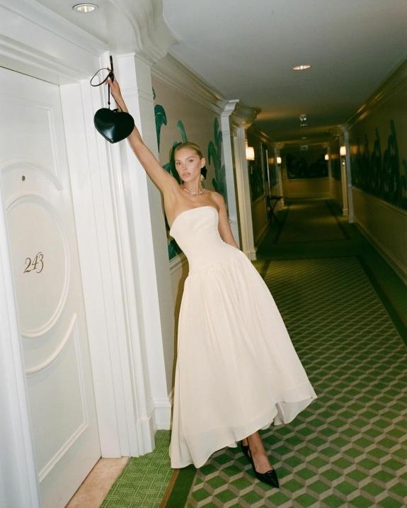 Beautiful and Trendy Wedding Dresses with Draped Details | Draped Bridal Inspiration
